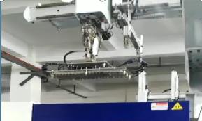 Keyboard Removal and Assembly Technology - Application of Control System to Upper and Lower Manipulators